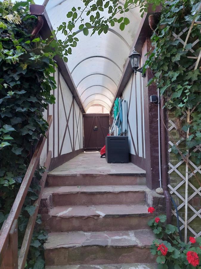Comme Une Maison, Duplex Terrasse Hypercentre De Trouville Luaran gambar